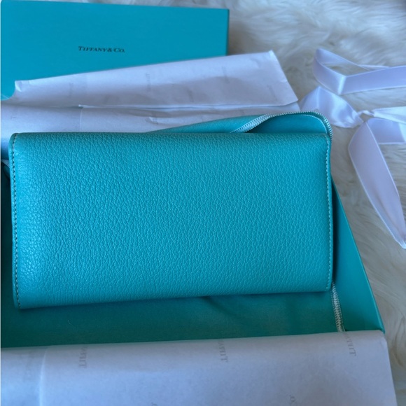 Tiffany Clutch / Crossbody Bag Brand new in box - Picture 10 of 10